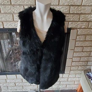 Aritzia Talula Black Faux Fur Vest S